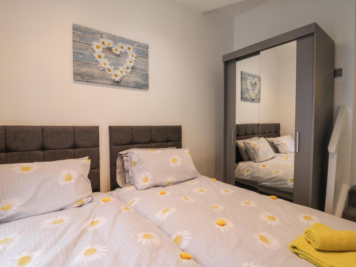 Apartment Daisy's Den Whitby